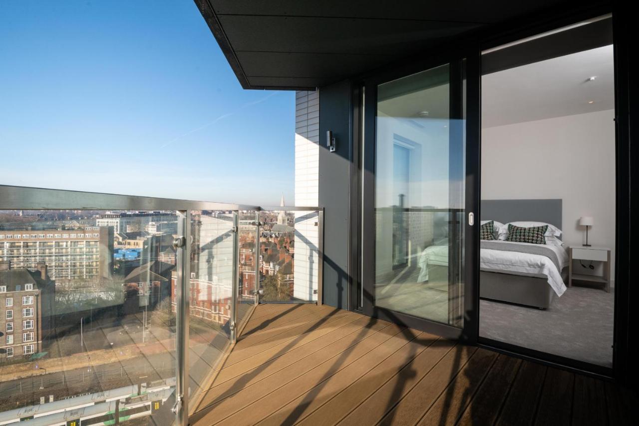 Modern Family Home Close To Victoria Station By Underthedoormat London Eksteriør bilde