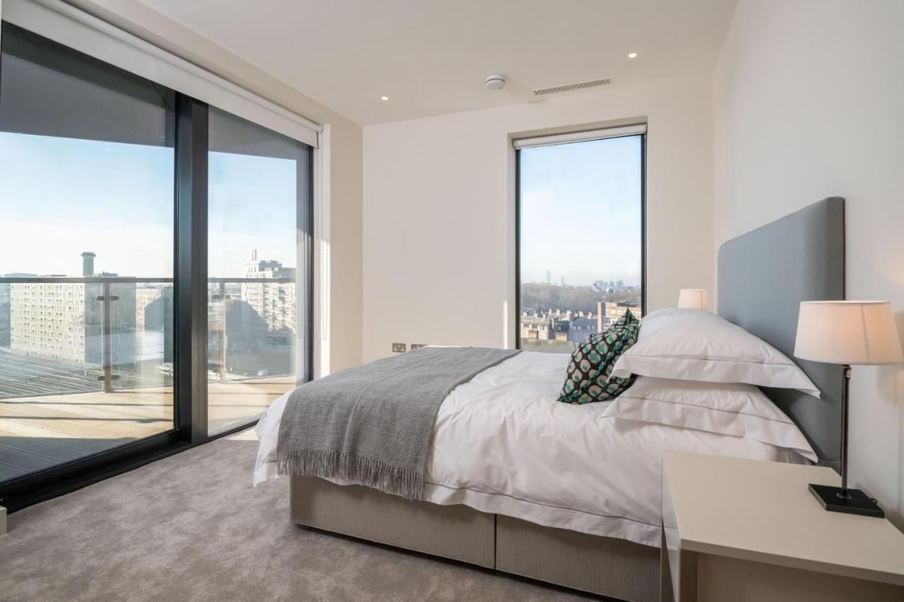 Modern Family Home Close To Victoria Station By Underthedoormat London Eksteriør bilde
