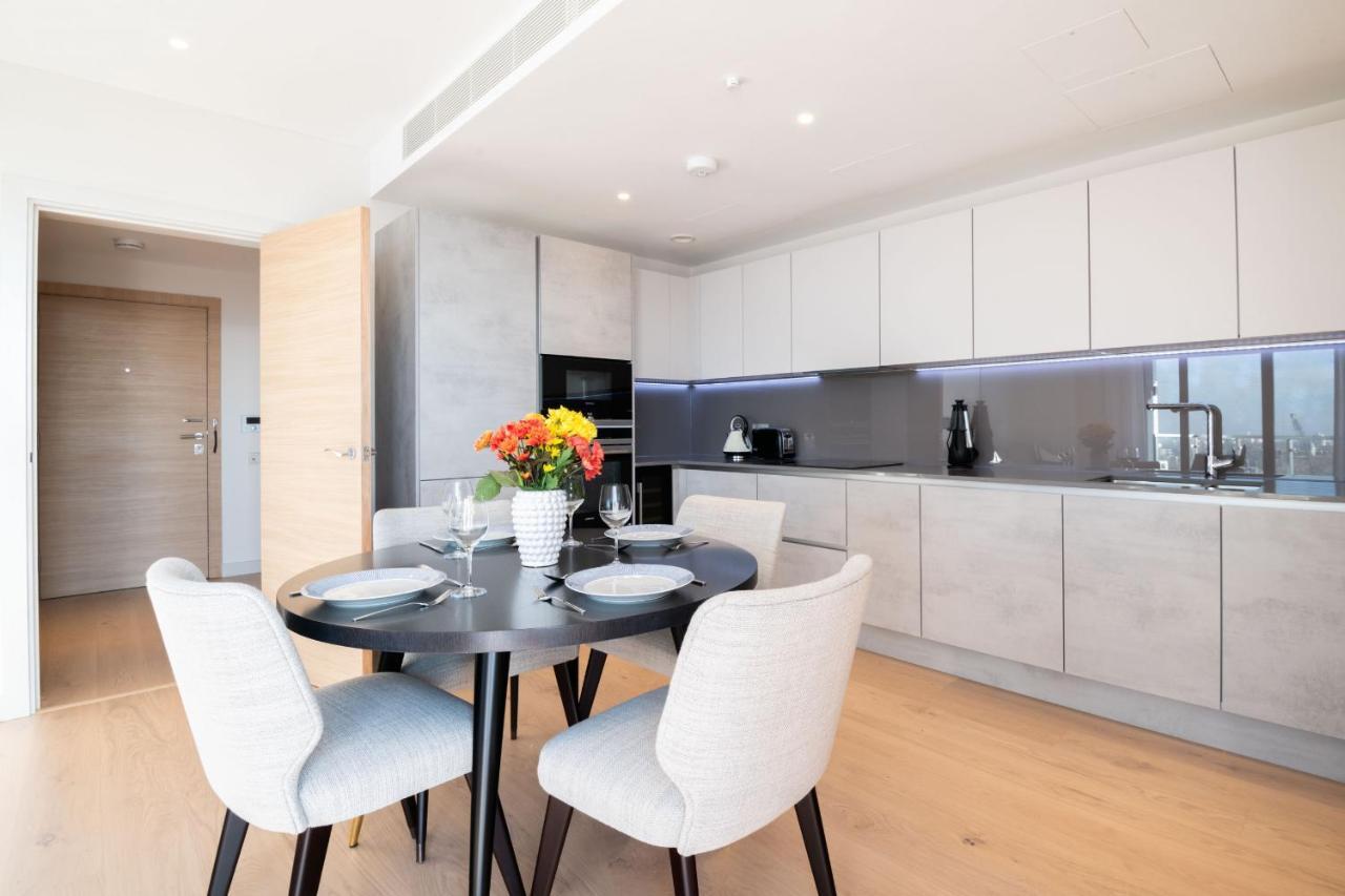 Modern Family Home Close To Victoria Station By Underthedoormat London Eksteriør bilde